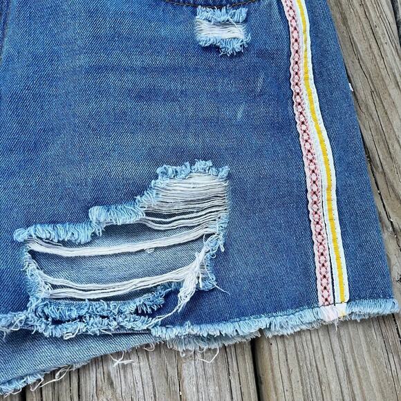 Chelsea & Violet Women's Distressed Cut Off Denim High Rise Shorts Size 27. NEW - Picture 6 of 12
